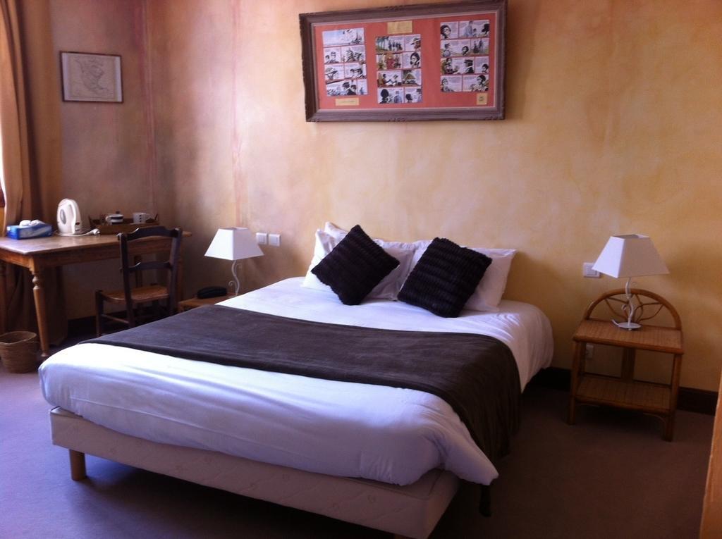 Hotel Le Thy Ploërmel Zewnętrze zdjęcie