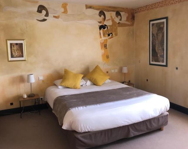 Hotel Le Thy Ploërmel Zewnętrze zdjęcie